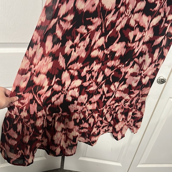 Women's Petite Classifications Floral Maxi Dress - Picture 3 of 9